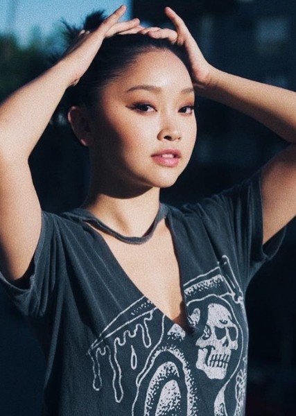 Lana Condor photo