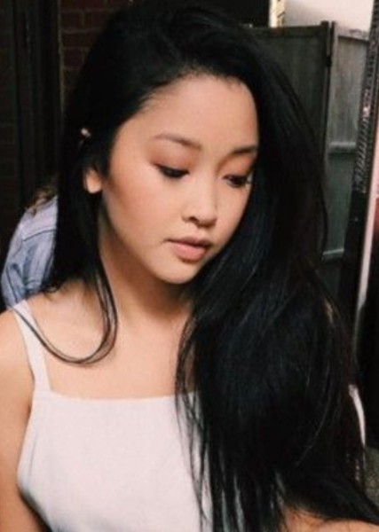 Lana Condor photo
