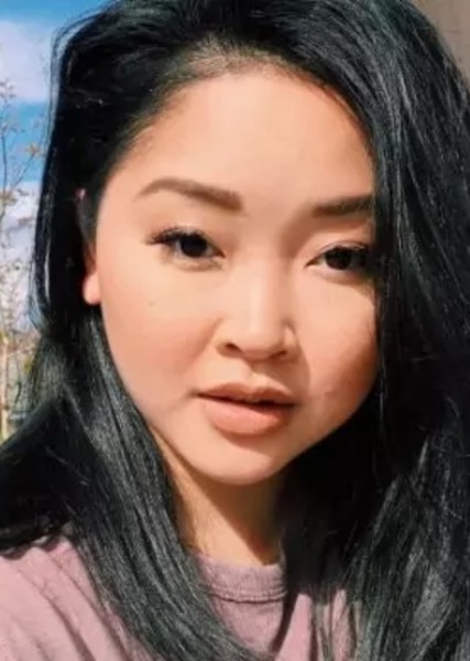 Lana Condor photo