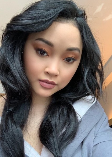 Lana Condor photo