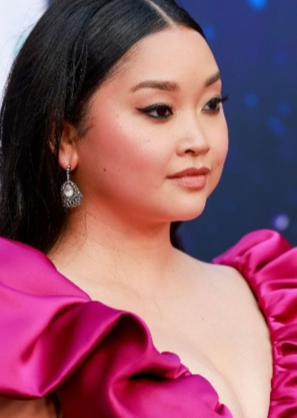 Lana Condor photo