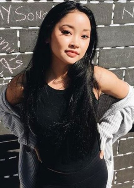 Lana Condor photo