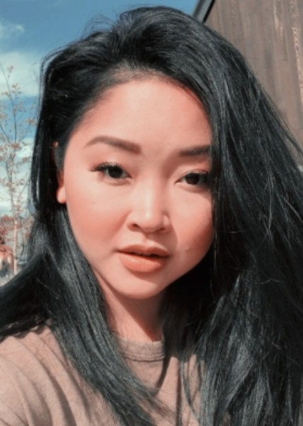 Lana Condor photo