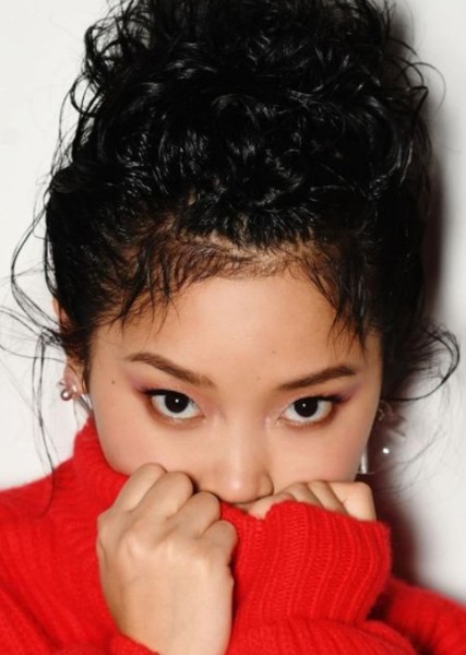 Lana Condor photo