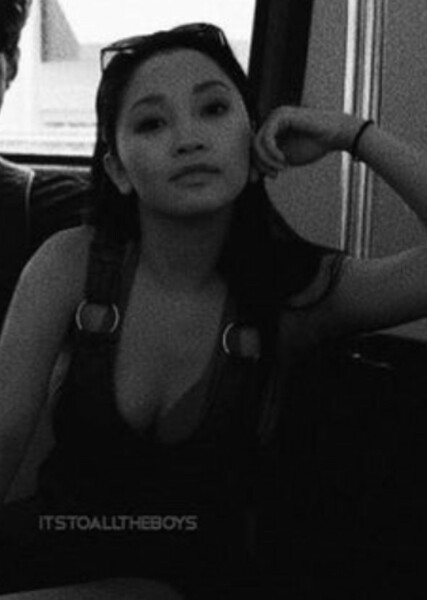 Lana Condor photo