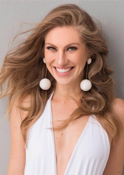Lana Rhodes photo
