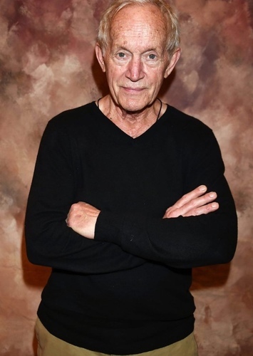 Lance Henriksen photo