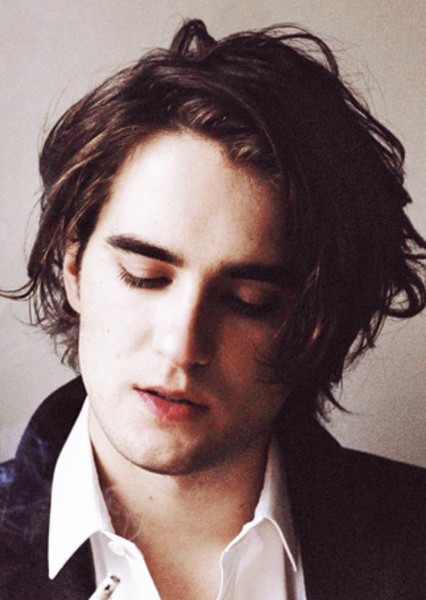 Landon Liboiron photo