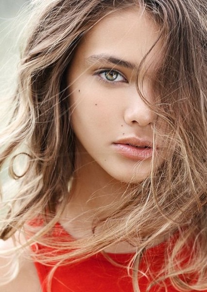 Laneya Grace photo