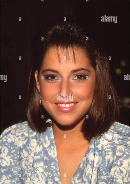 Lara Jill Miller