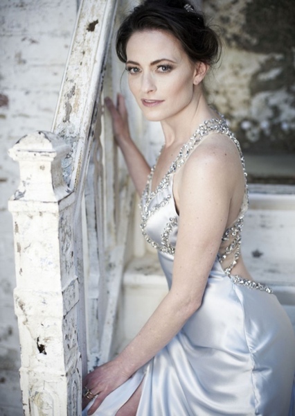 Lara Pulver photo