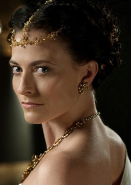 Lara Pulver