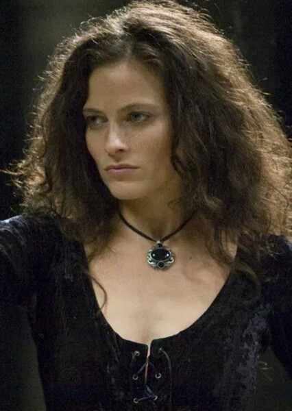 Lara Pulver