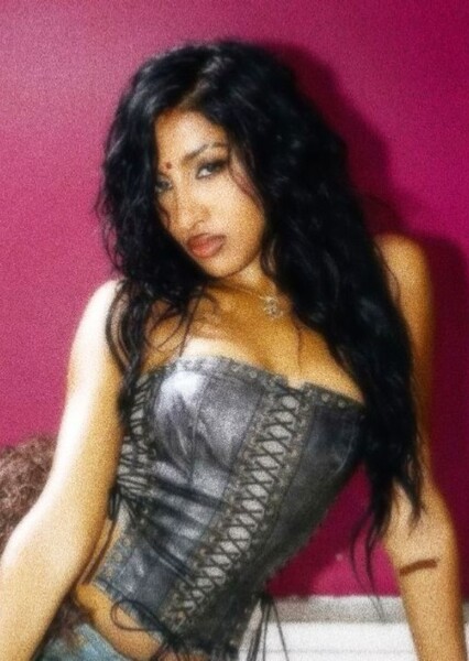 Lara Raj photo