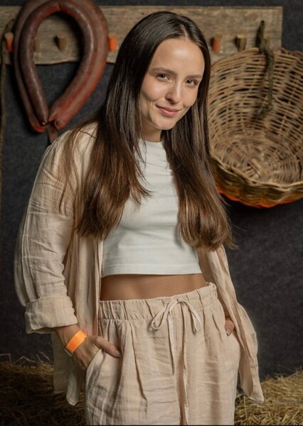 Larissa Manoela photo