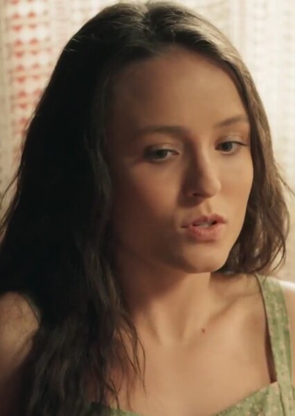 Larissa Manoela photo