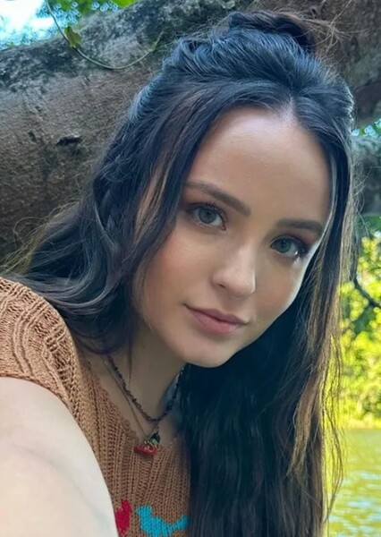 Larissa Manoela photo