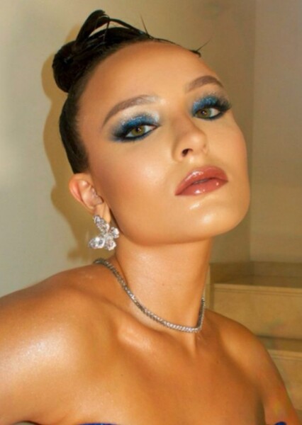 Larissa Manoela photo