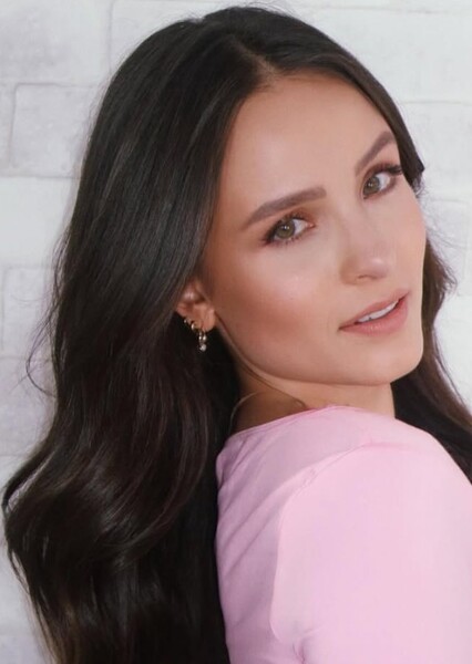 Larissa Manoela photo
