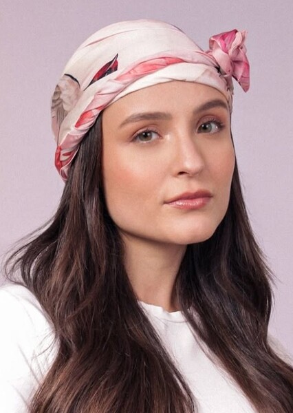 Larissa Manoela photo