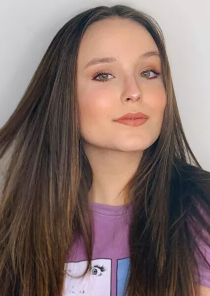 Larissa Manoela photo