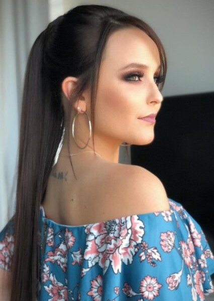 Larissa Manoela photo