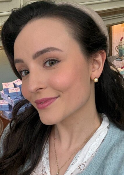 Larissa Manoela photo