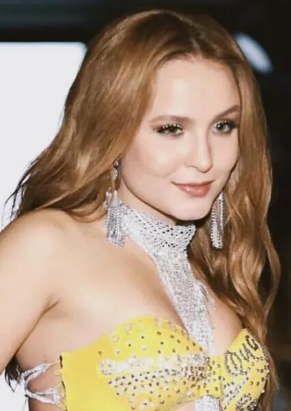 Larissa Manoela photo