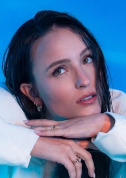 Larissa Manoela photo