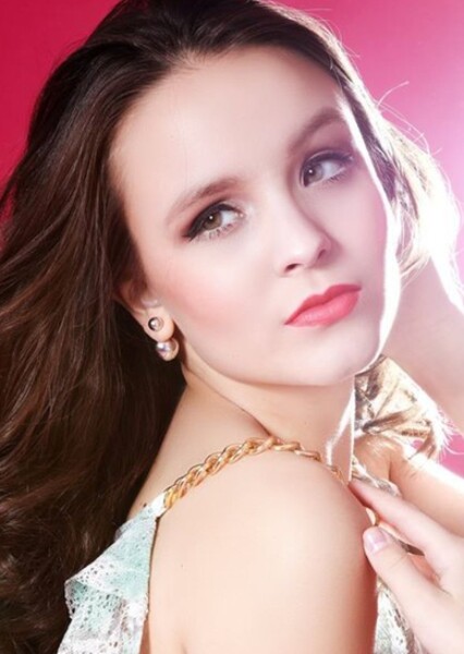 Larissa Manoela photo