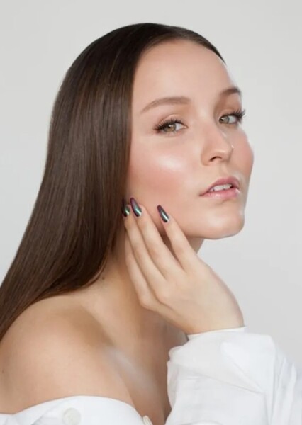 Larissa Manoela photo