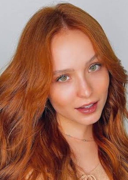 Larissa Manoela photo