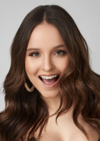 Larissa Manoela photo