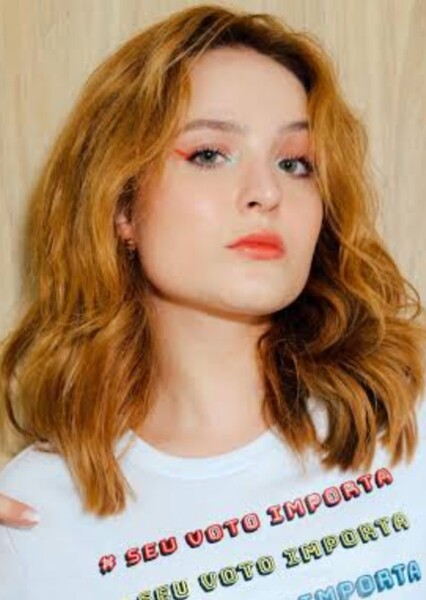 Larissa Manoela photo