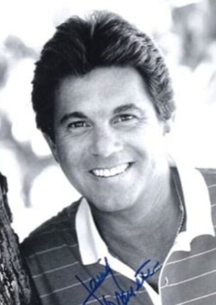 Larry Manetti photo
