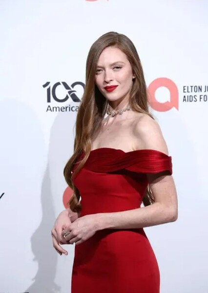Larsen Thompson photo