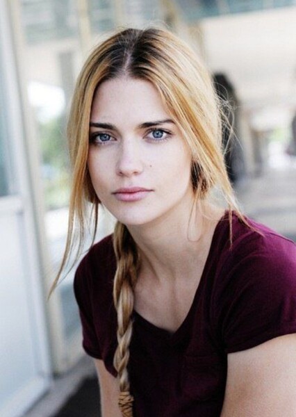 Laura Berlin photo