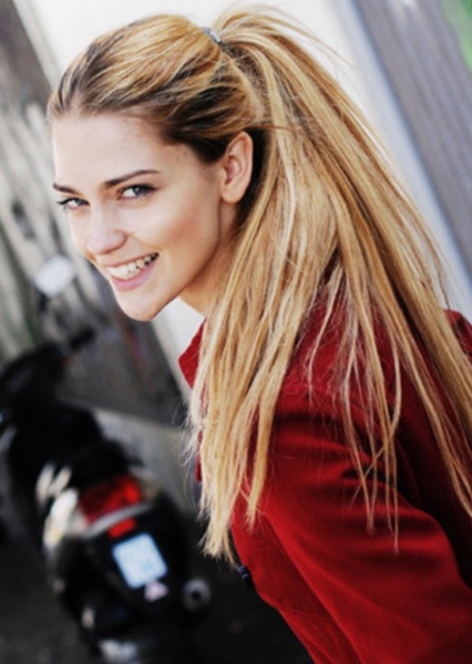 Laura Berlin photo