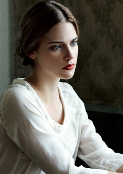 Laura Berlin photo