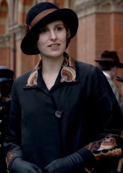 Laura Carmichael photo