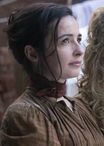 Laura Donnelly photo