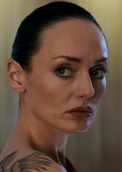 Laura Haddock