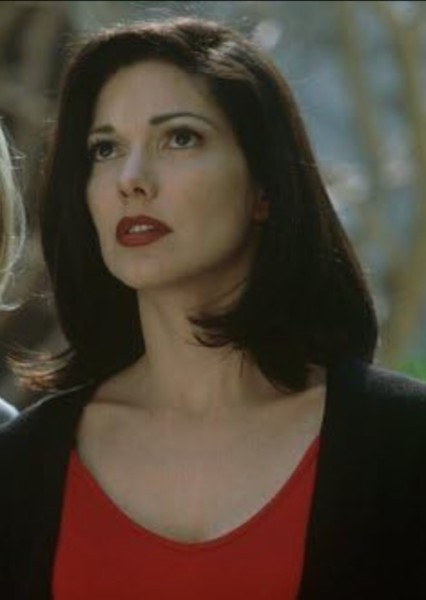 Laura Harring photo