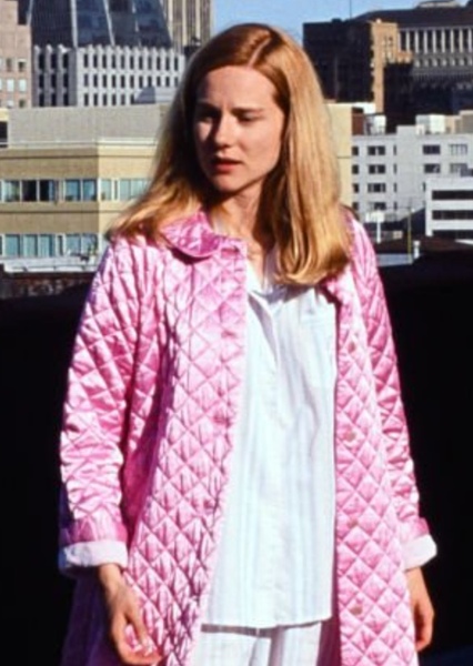 Laura Linney