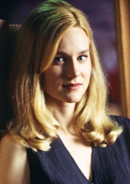 Laura Linney photo