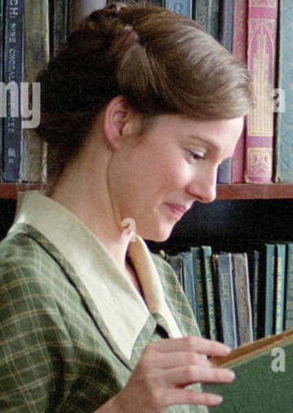 Laura Linney photo