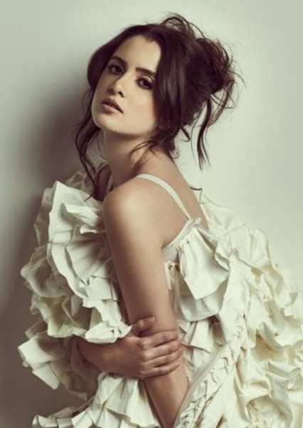 Laura Marano photo