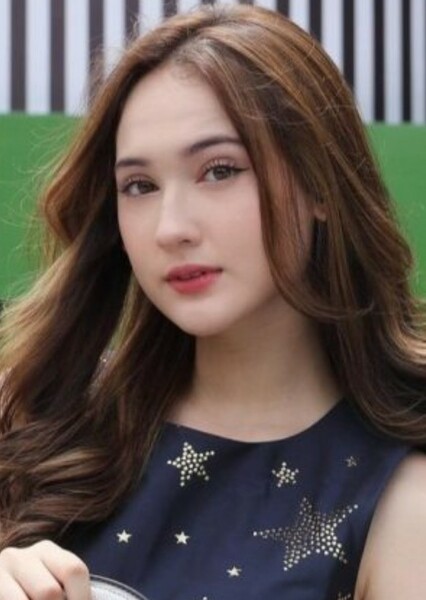 Laura Moane photo