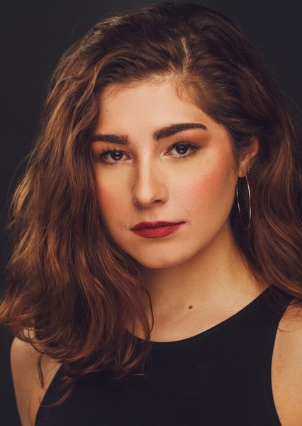 Laura Pachnos photo