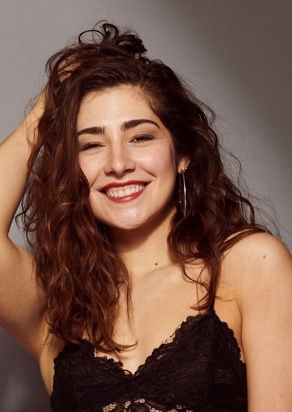 Laura Pachnos photo